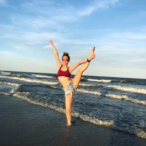 Meet your Posher, Jillian